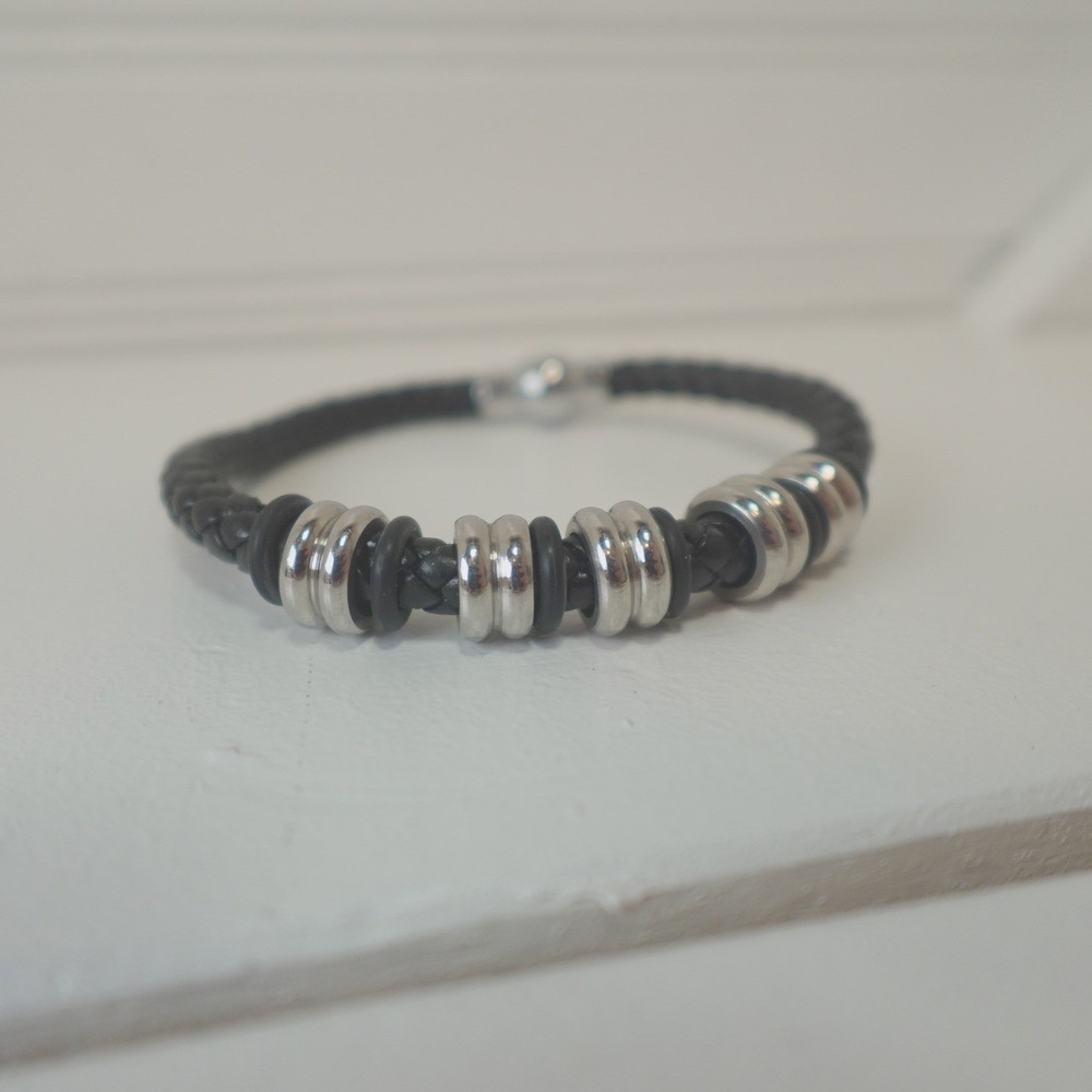 Unisex Black Leather Cuff Bracelet Silver Tone Beads Magnetic Clasp Bikercore